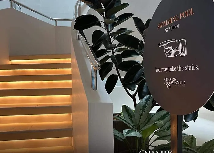Elegance At 38th Park Avenue 3*